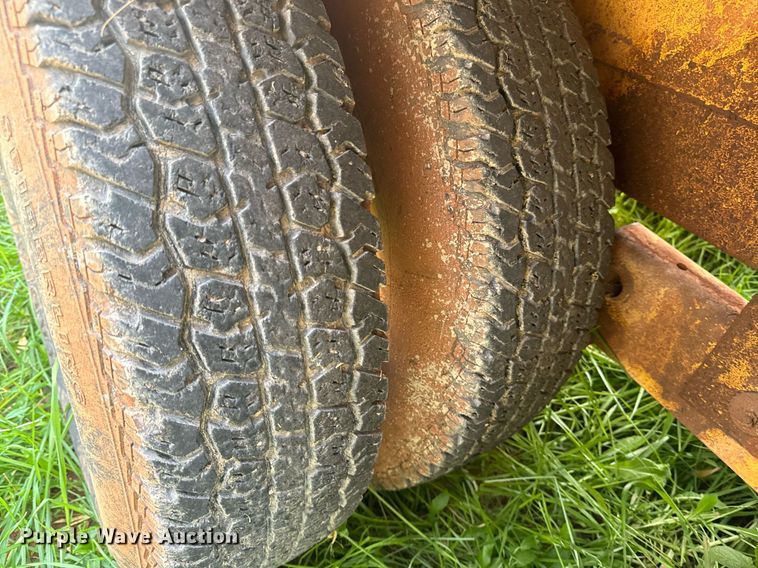 image for item EE7699 2002 Vector 09007 vacuum excavator