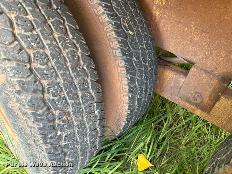 image for item EE7699 2002 Vector 09007 vacuum excavator