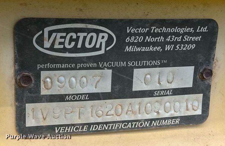 image for item EE7699 2002 Vector 09007 vacuum excavator