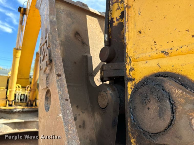 image for item EE7710 2003 Komatsu PC270LC-7L excavator