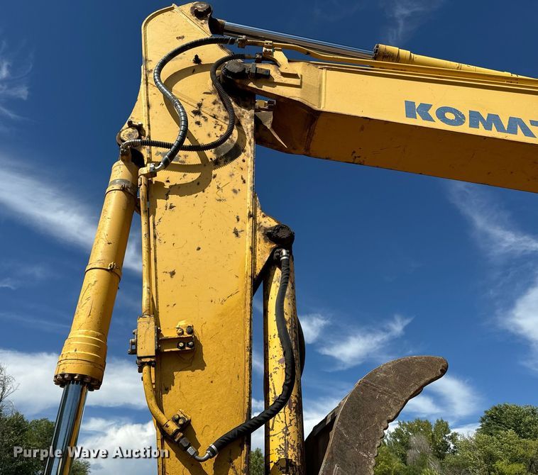 image for item EE7710 2003 Komatsu PC270LC-7L excavator