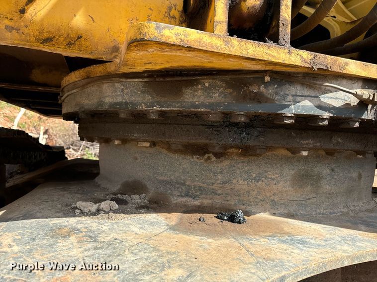 image for item EE7710 2003 Komatsu PC270LC-7L excavator