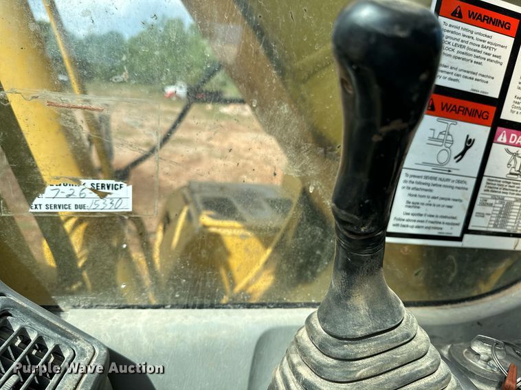 image for item EE7710 2003 Komatsu PC270LC-7L excavator