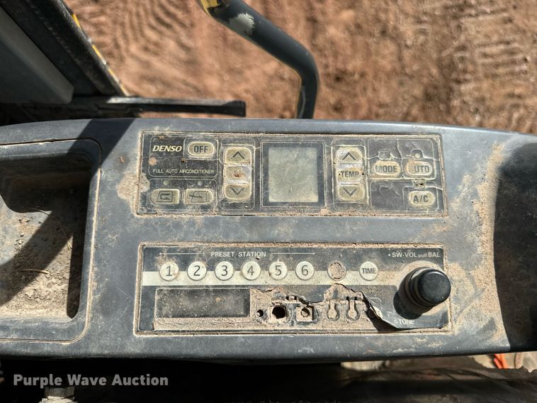 image for item EE7710 2003 Komatsu PC270LC-7L excavator