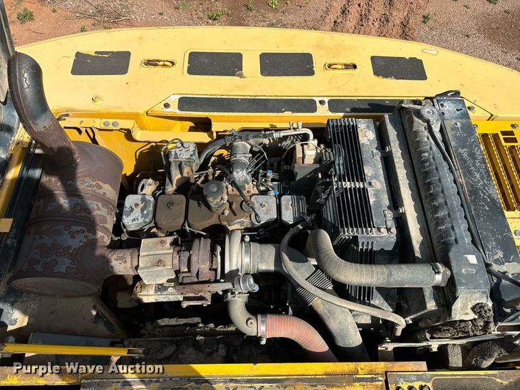 image for item EE7710 2003 Komatsu PC270LC-7L excavator