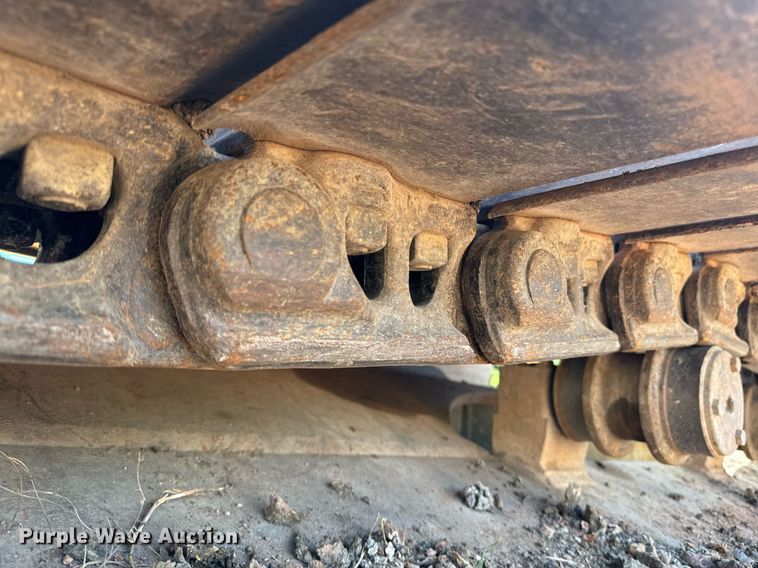 image for item EE7710 2003 Komatsu PC270LC-7L excavator