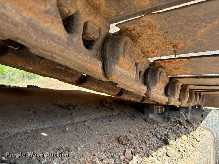 image for item EE7710 2003 Komatsu PC270LC-7L excavator