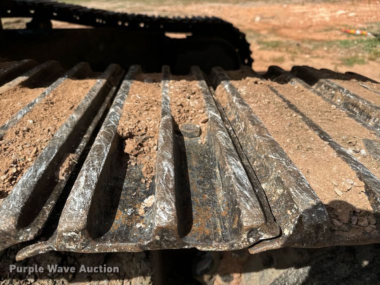 image for item EE7710 2003 Komatsu PC270LC-7L excavator