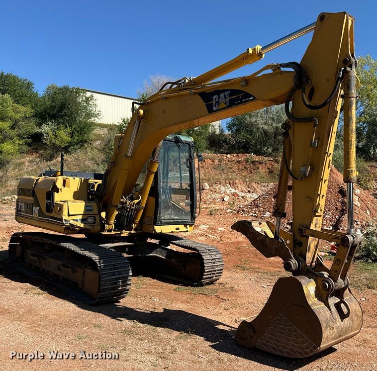 image for item EE7711 2001 Caterpillar 312B L excavator