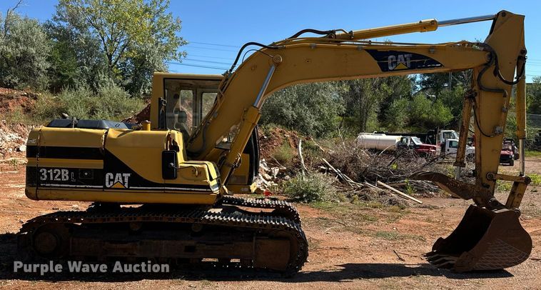 image for item EE7711 2001 Caterpillar 312B L excavator