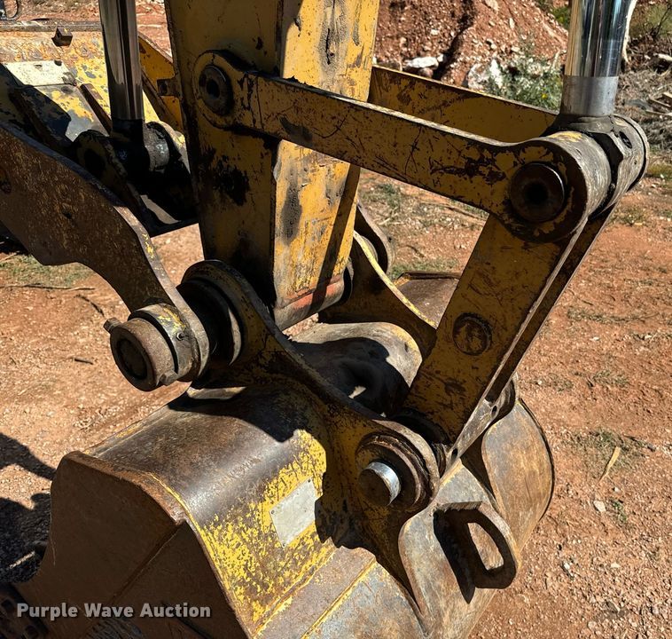 image for item EE7711 2001 Caterpillar 312B L excavator