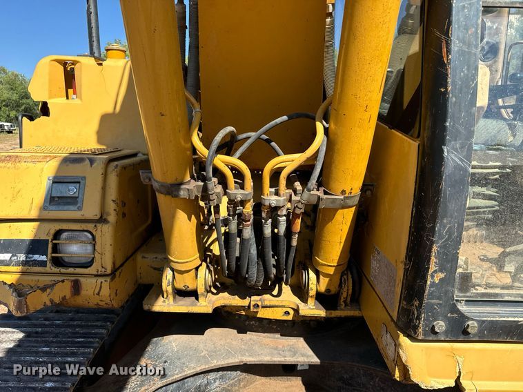 image for item EE7711 2001 Caterpillar 312B L excavator