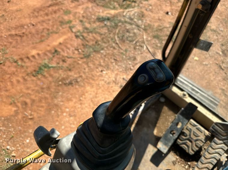 image for item EE7711 2001 Caterpillar 312B L excavator