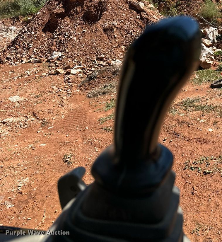 image for item EE7711 2001 Caterpillar 312B L excavator