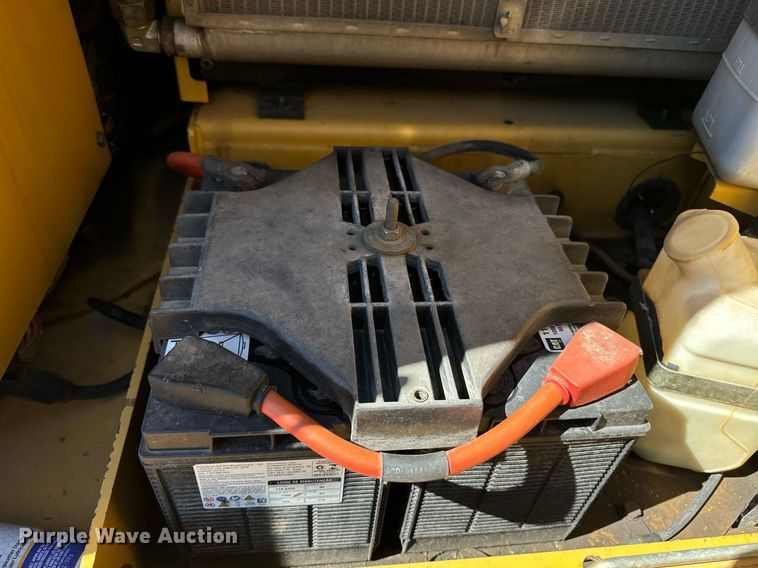 image for item EE7711 2001 Caterpillar 312B L excavator