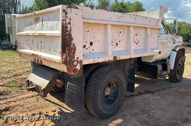 image for item EE7713 1984 GMC 7000 dump truck