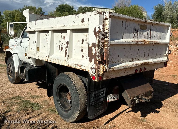 image for item EE7713 1984 GMC 7000 dump truck