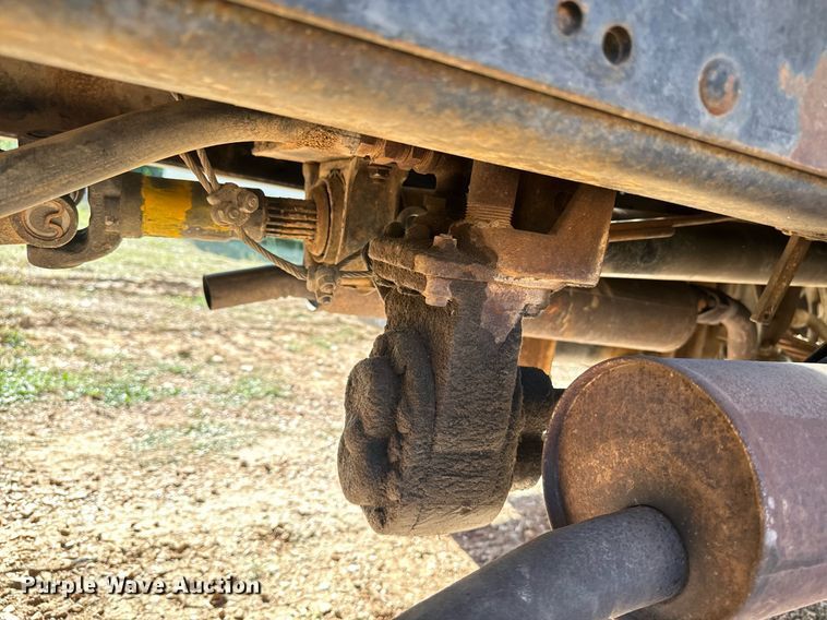 image for item EE7713 1984 GMC 7000 dump truck