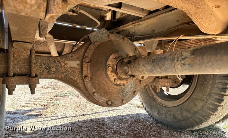 image for item EE7713 1984 GMC 7000 dump truck