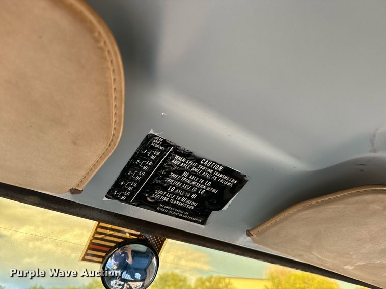 image for item EE7713 1984 GMC 7000 dump truck