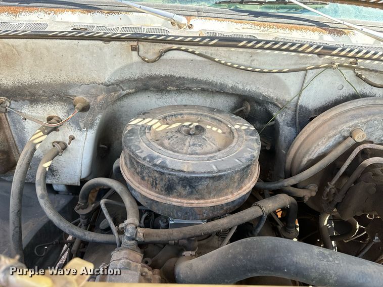 image for item EE7713 1984 GMC 7000 dump truck