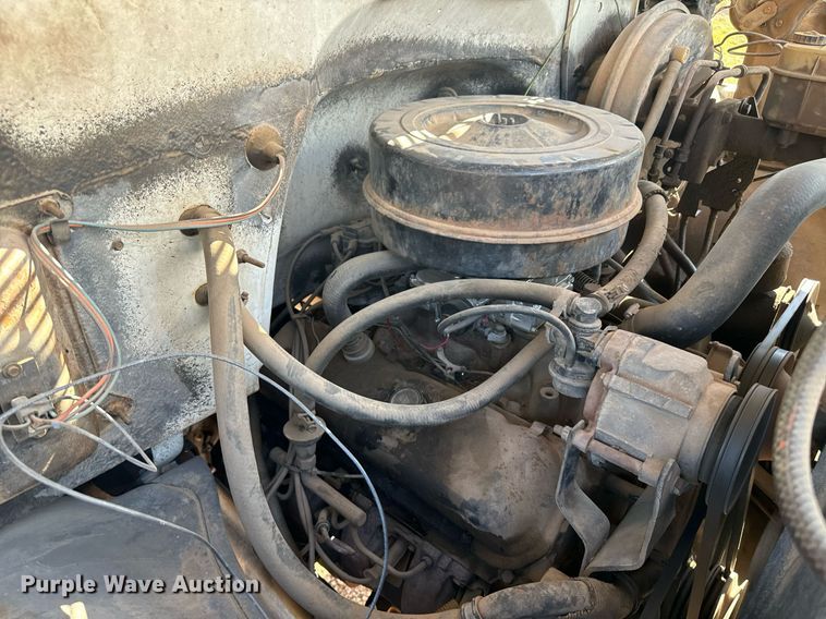 image for item EE7713 1984 GMC 7000 dump truck