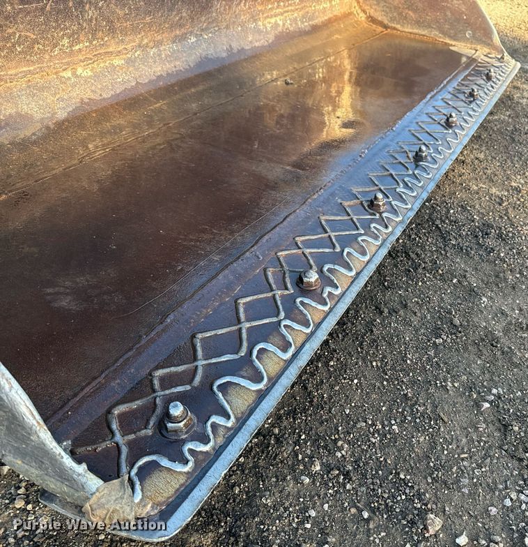 image for item EE7715 2012 Volvo MCT125C tracked skid steer loader