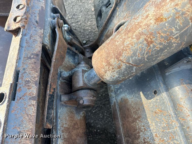 image for item EE7715 2012 Volvo MCT125C tracked skid steer loader