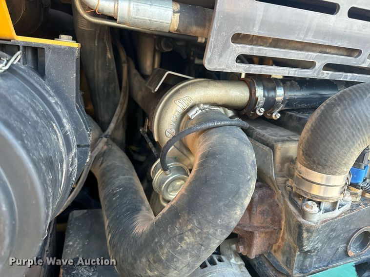 image for item EE7715 2012 Volvo MCT125C tracked skid steer loader