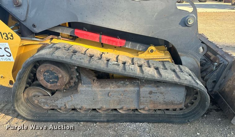 image for item EE7715 2012 Volvo MCT125C tracked skid steer loader