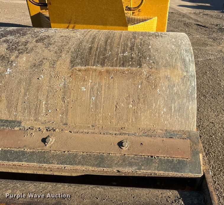 image for item EE7716 Champion SuperPac 600 single drum vibratory roller