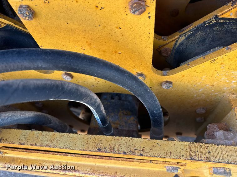 image for item EE7716 Champion SuperPac 600 single drum vibratory roller