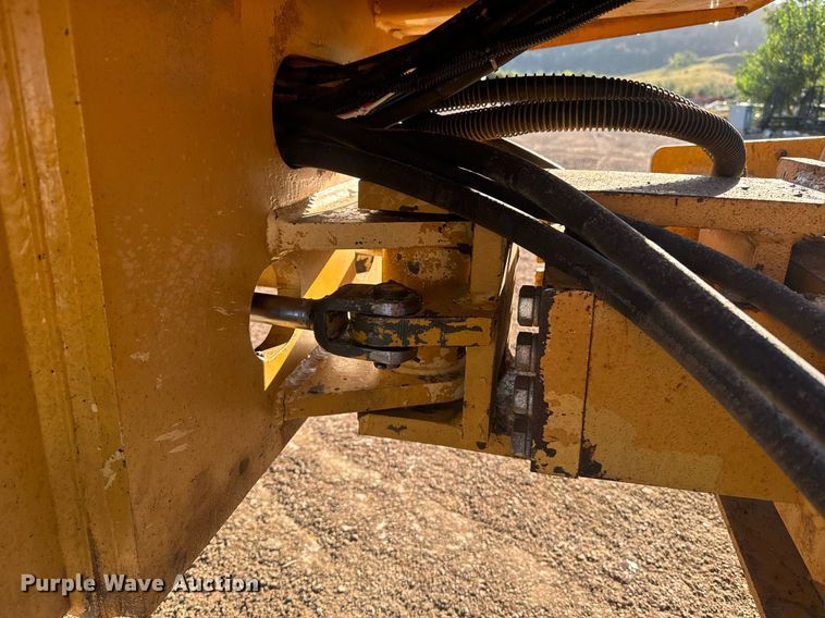 image for item EE7716 Champion SuperPac 600 single drum vibratory roller