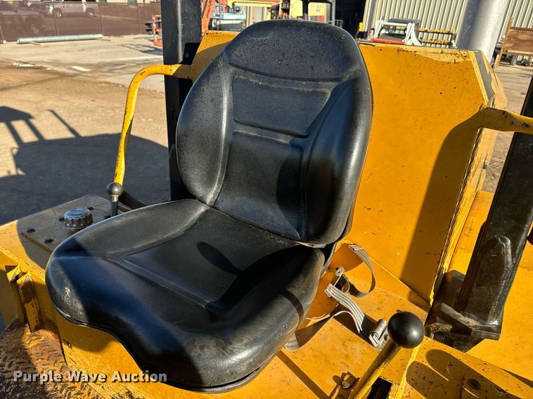 image for item EE7716 Champion SuperPac 600 single drum vibratory roller