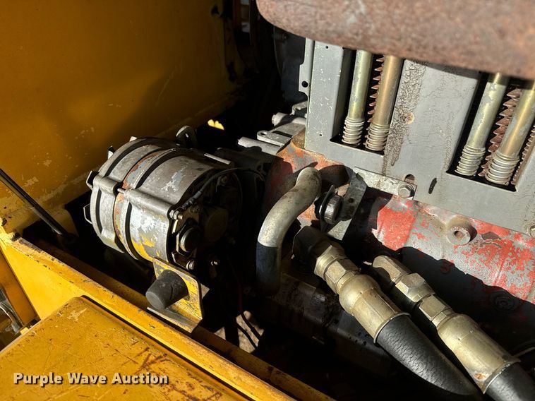 image for item EE7716 Champion SuperPac 600 single drum vibratory roller