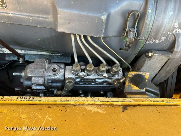 image for item EE7716 Champion SuperPac 600 single drum vibratory roller