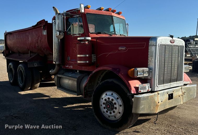 image for item EE7717 1988 Peterbilt 379 dump truck