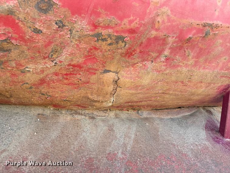 image for item EE7717 1988 Peterbilt 379 dump truck