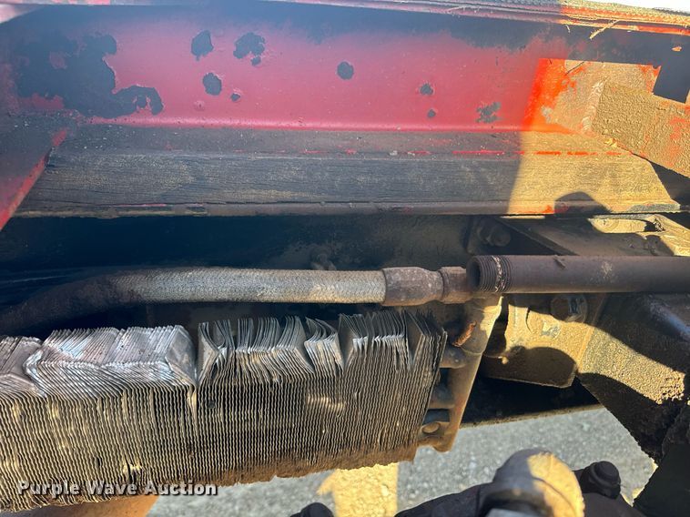 image for item EE7717 1988 Peterbilt 379 dump truck