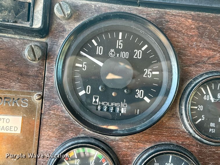 image for item EE7717 1988 Peterbilt 379 dump truck