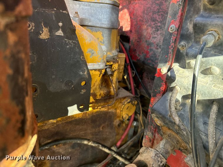 image for item EE7717 1988 Peterbilt 379 dump truck