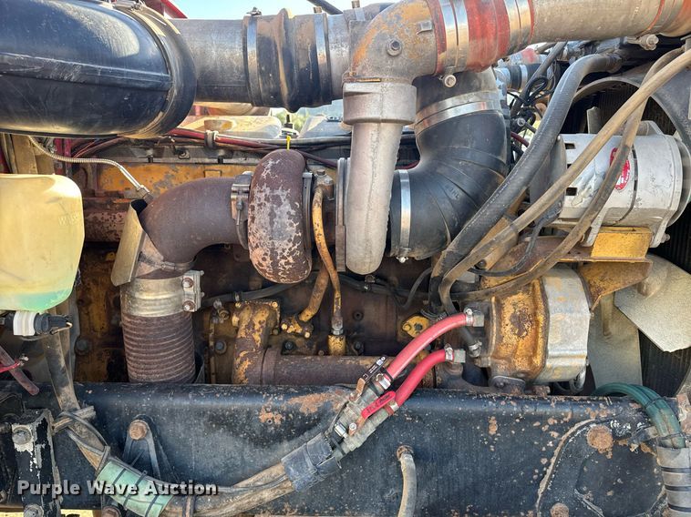 image for item EE7717 1988 Peterbilt 379 dump truck