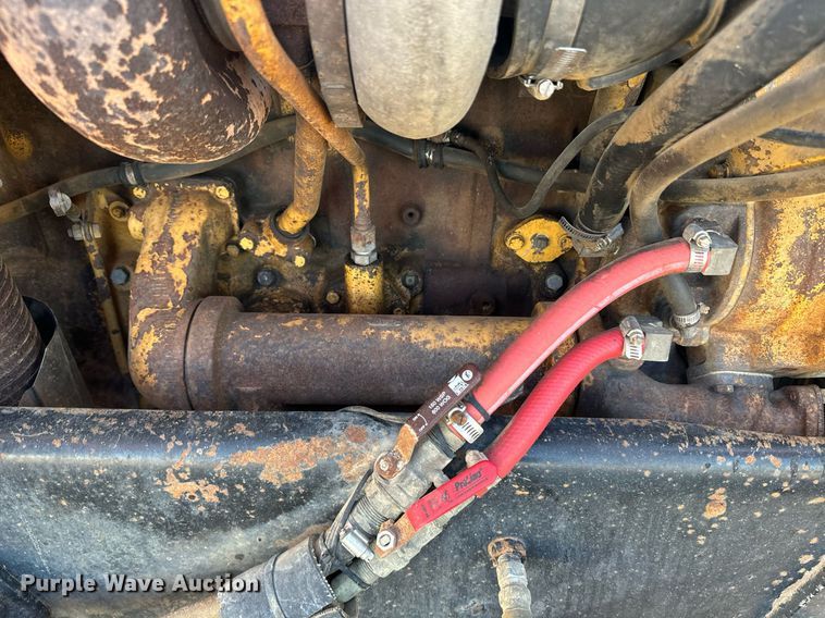 image for item EE7717 1988 Peterbilt 379 dump truck