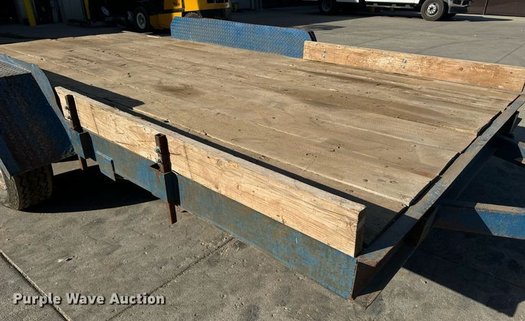 image for item EE7719 1995 Shop built utility trailer