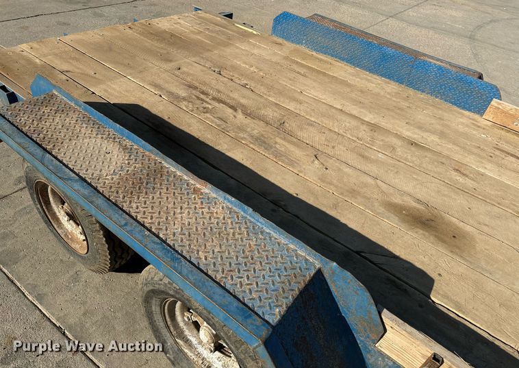 image for item EE7719 1995 Shop built utility trailer