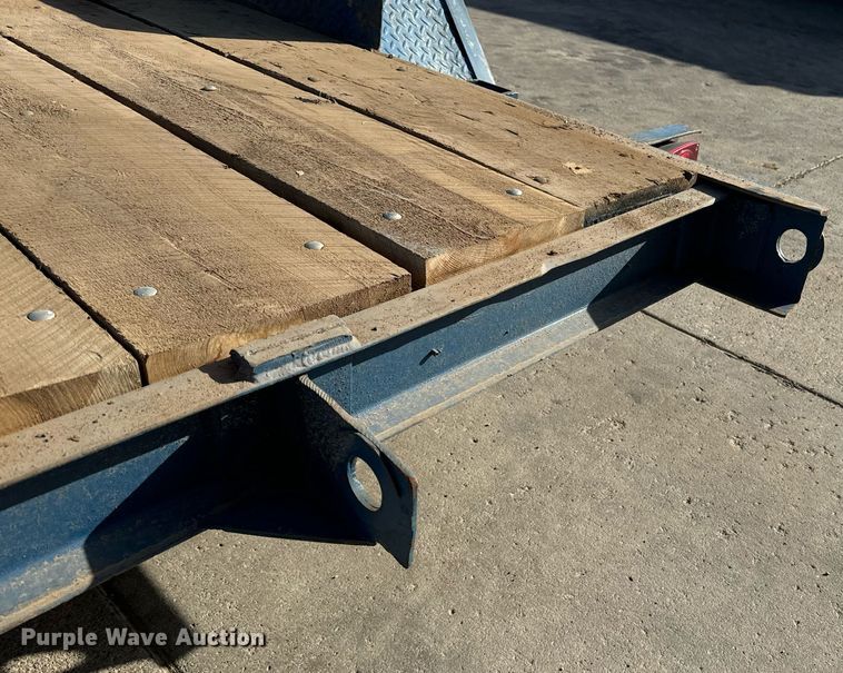 image for item EE7719 1995 Shop built utility trailer