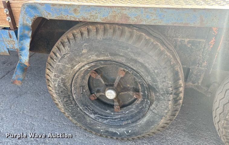 image for item EE7719 1995 Shop built utility trailer