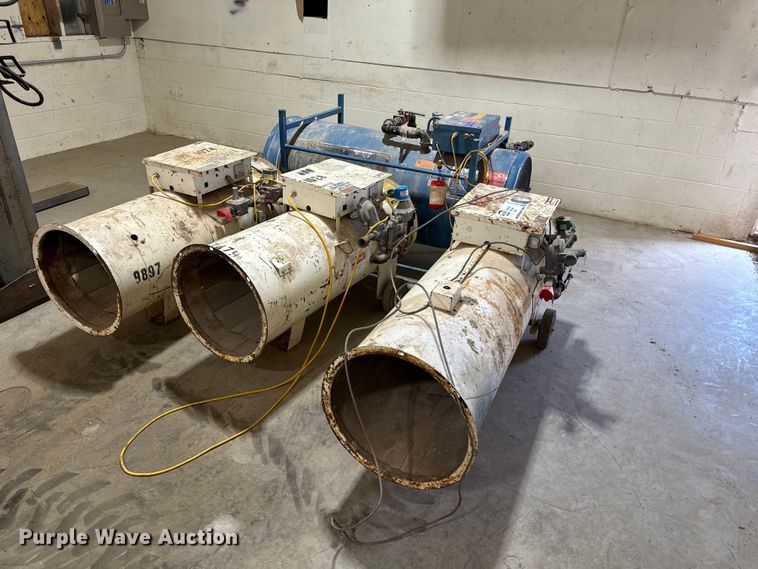 image for item EE7723 (4) heaters