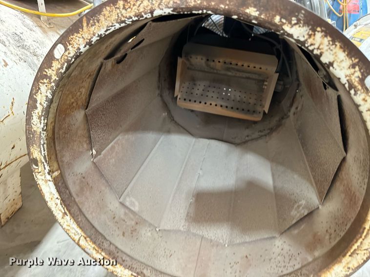 image for item EE7723 (4) heaters