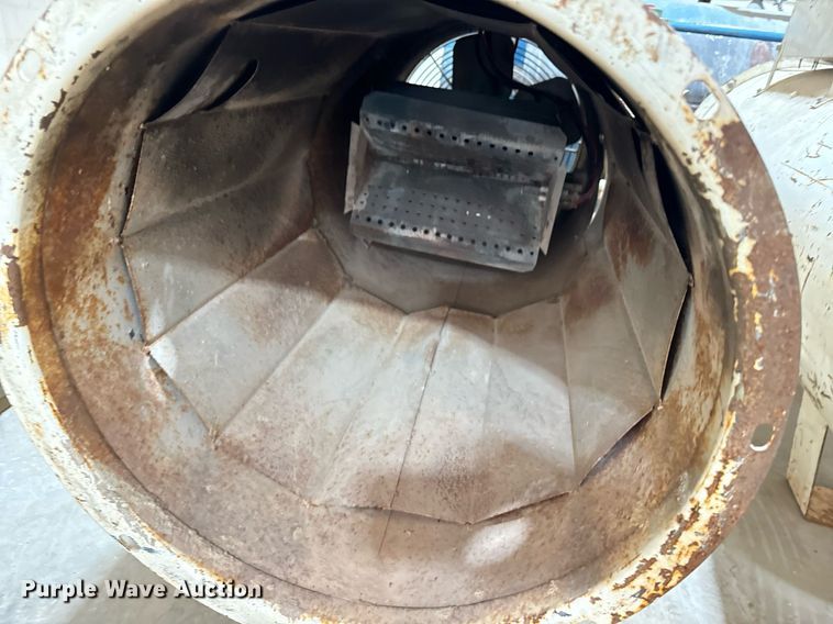 image for item EE7723 (4) heaters